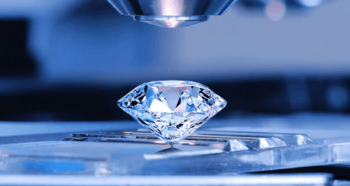 Wedding ring with lab grown diamonds